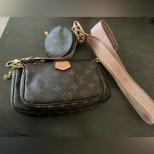 Louis Vuitton Multi Pochette Accessoires Light Pink